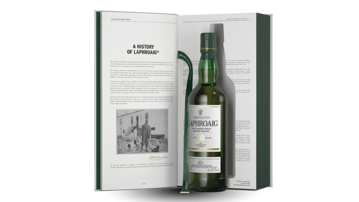 Laphroaig 30 Year Old Ian Hunter Story Book Two