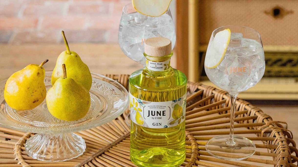 June-royal-Pear-gin